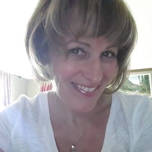 Meet your Posher, Joni